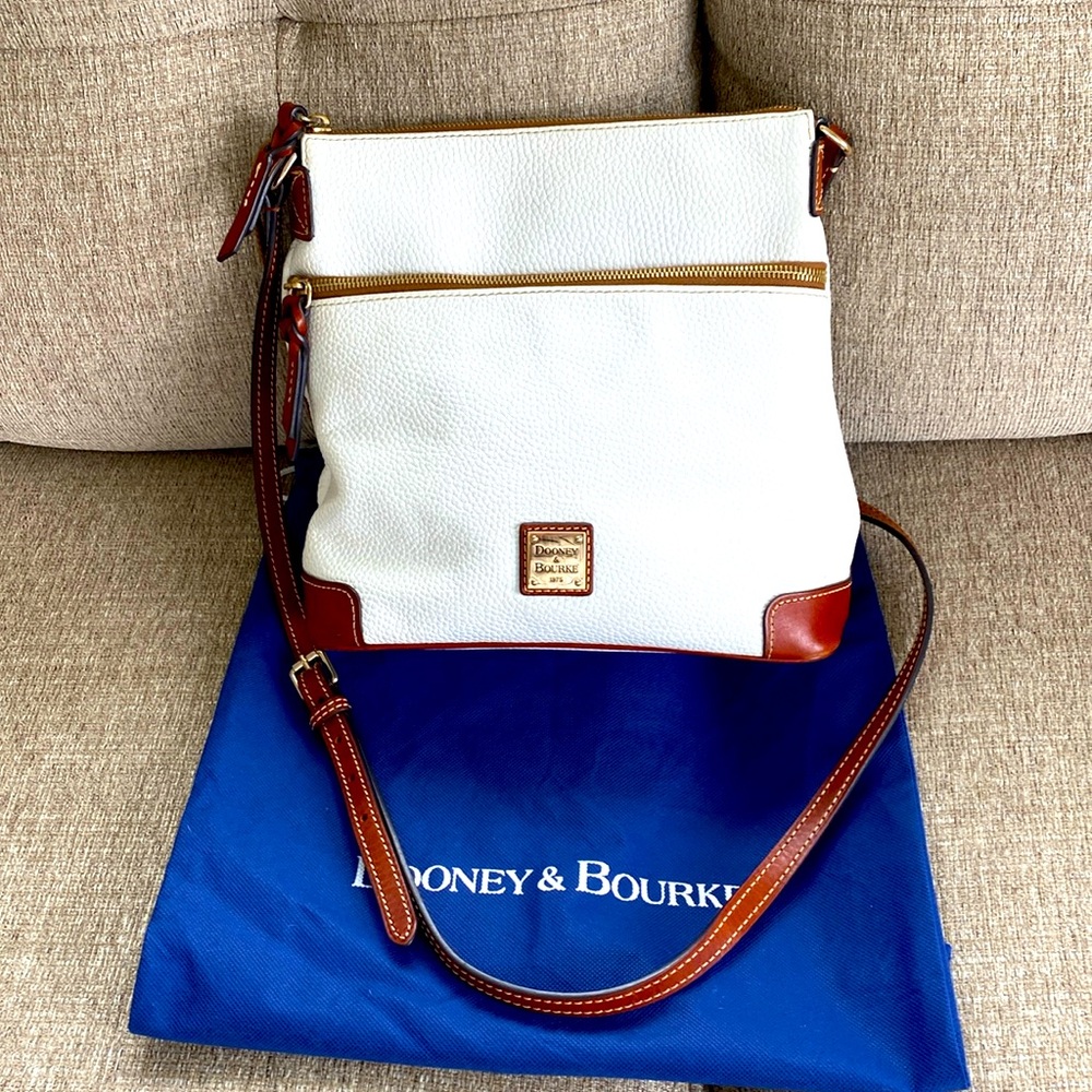Dooney & Bourke